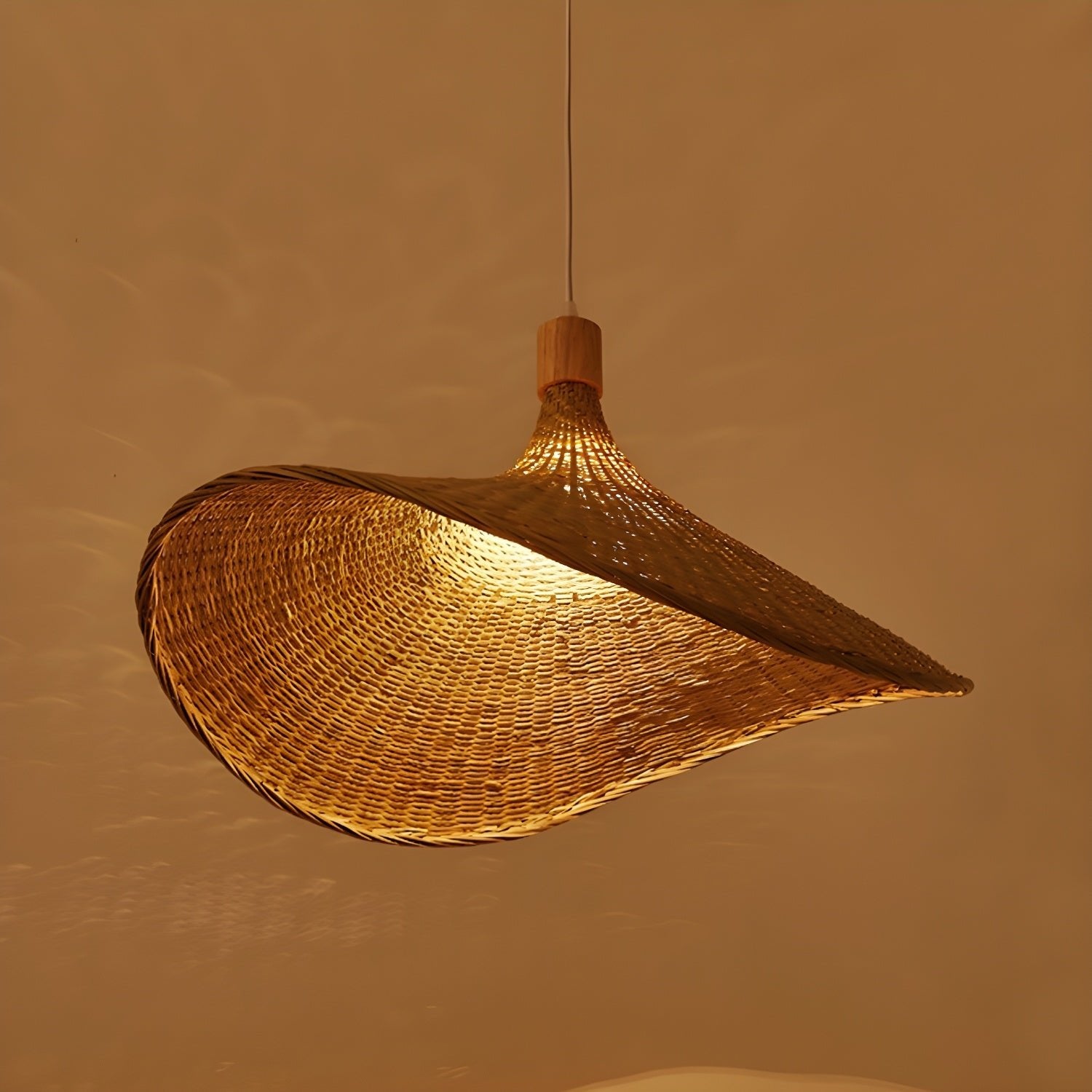 Rattan Weave Hat Pendant Light - Vakkerlight