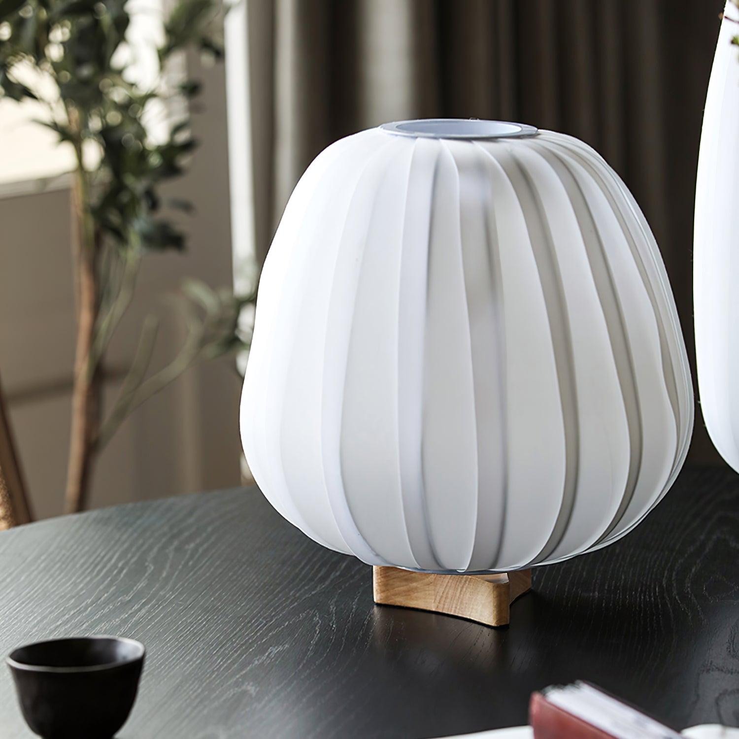 Fabric Minimalist Table Lamp - Vakkerlight