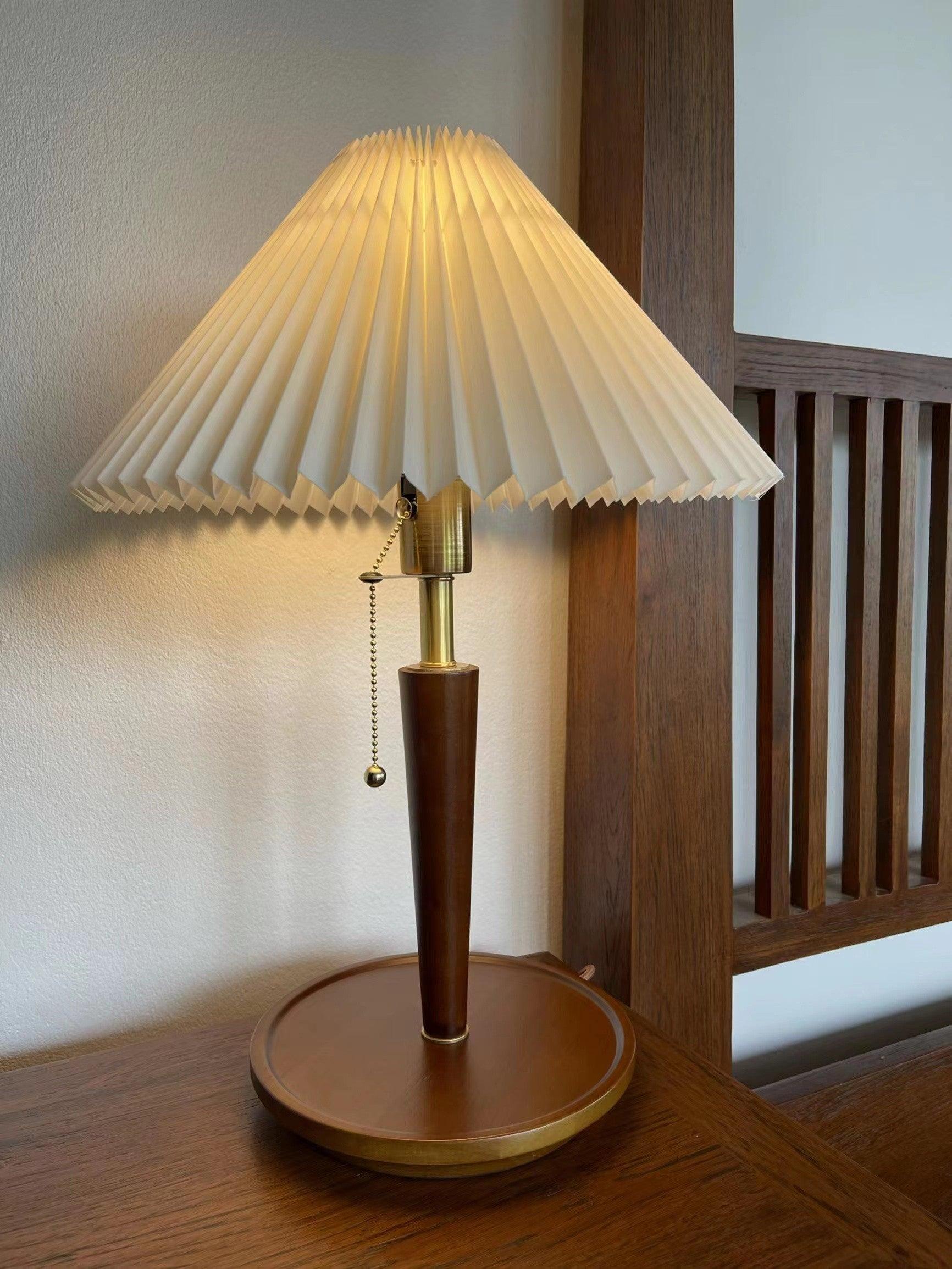 Cone Pleated Fabric Table Lamp - Vakkerlight