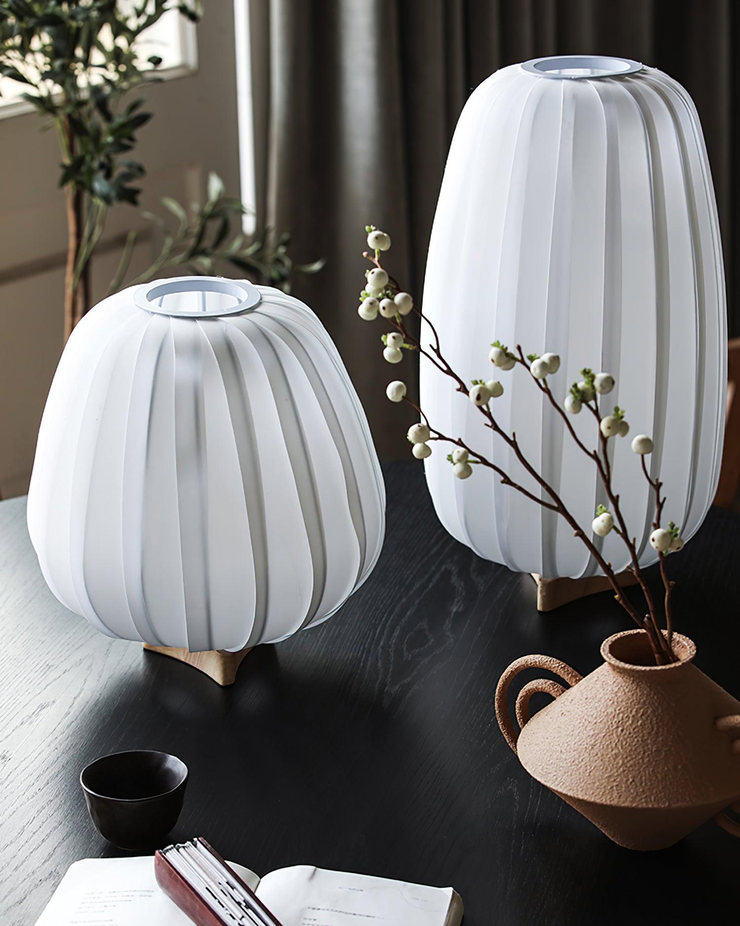 Fabric Minimalist Table Lamp - Vakkerlight