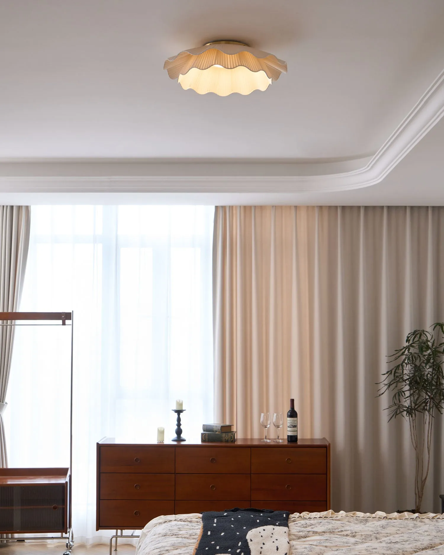 Arwen Fabric Wave Ceiling Lamp - Vakkerlight