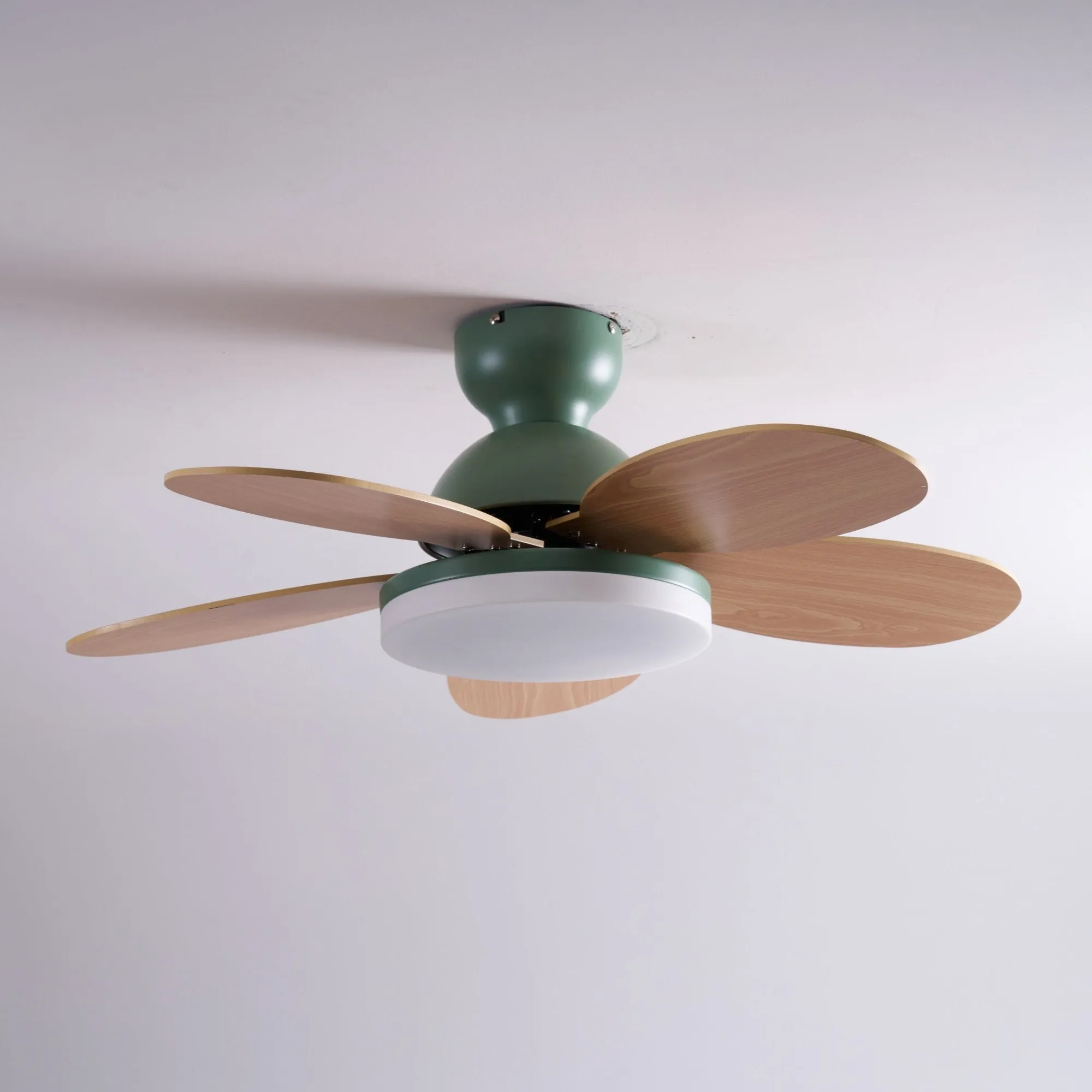 Petalo Ceiling Fan Light - Vakkerlight