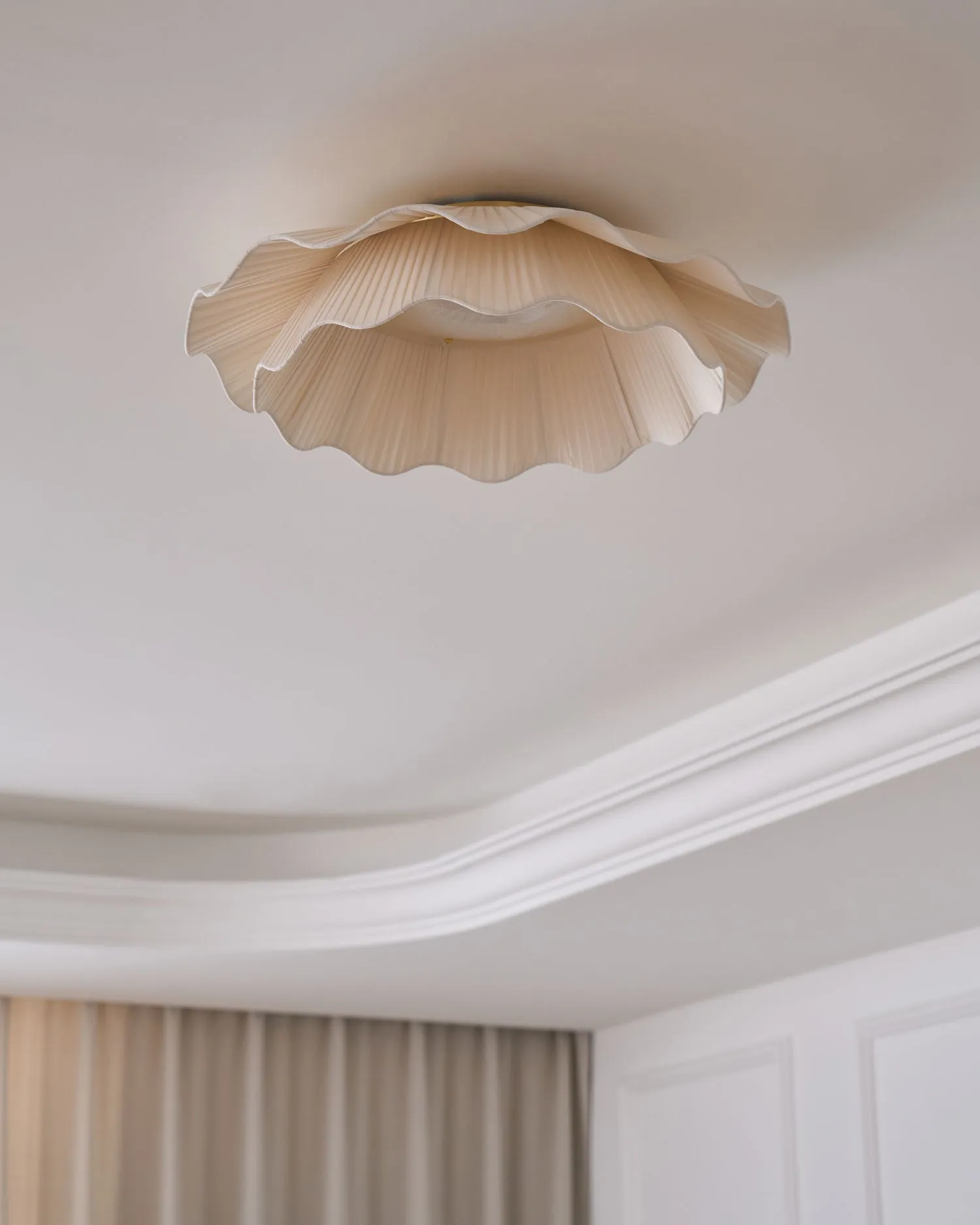 Arwen Fabric Wave Ceiling Lamp - Vakkerlight