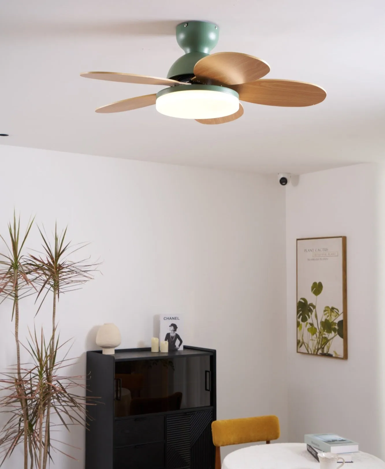 Petalo Ceiling Fan Light - Vakkerlight
