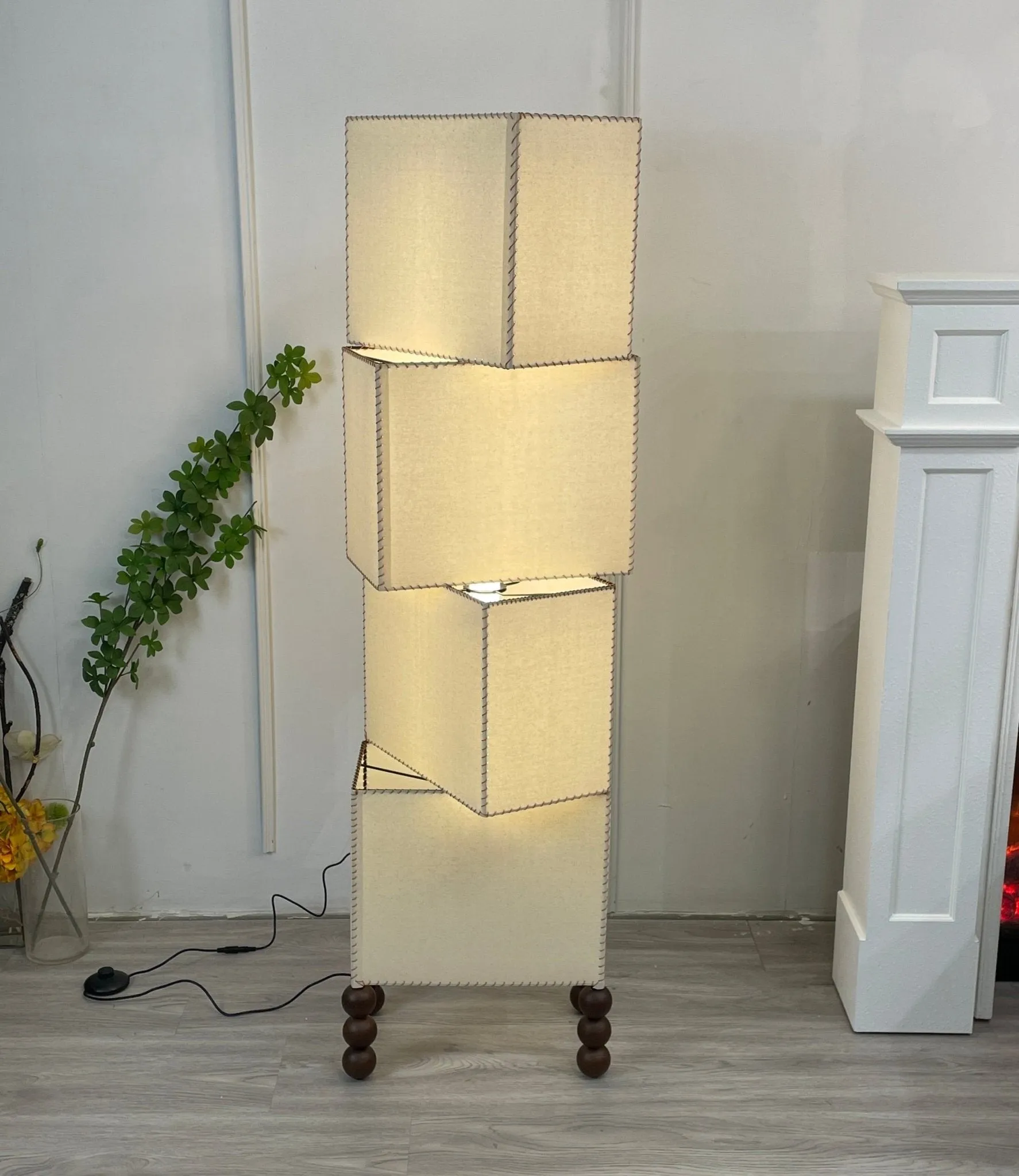 Cubia Fabric Floor Lamp - Vakkerlight