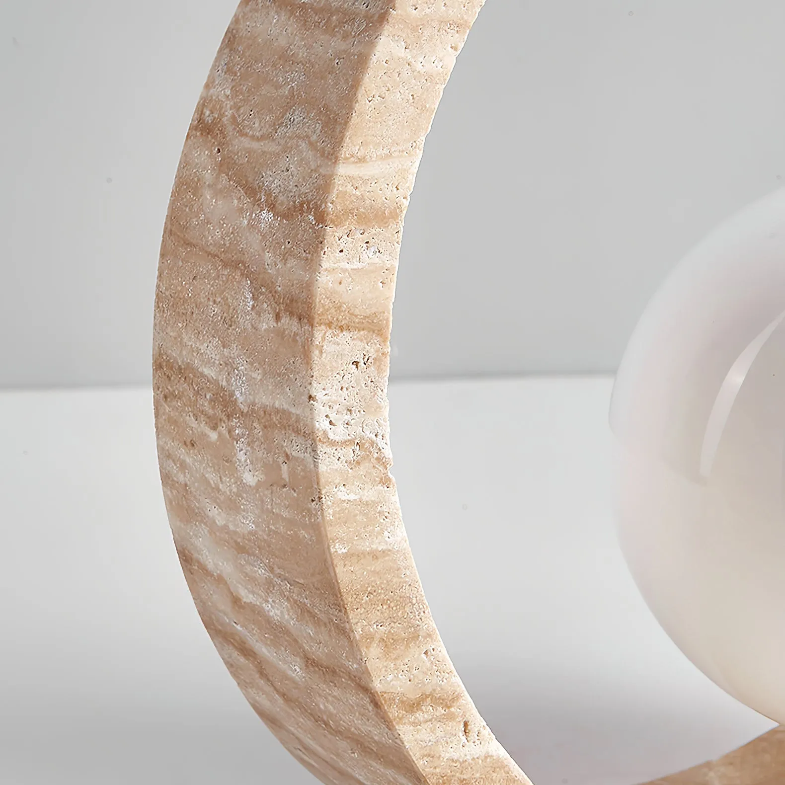 Q Circle Table Lamp - Vakkerlight
