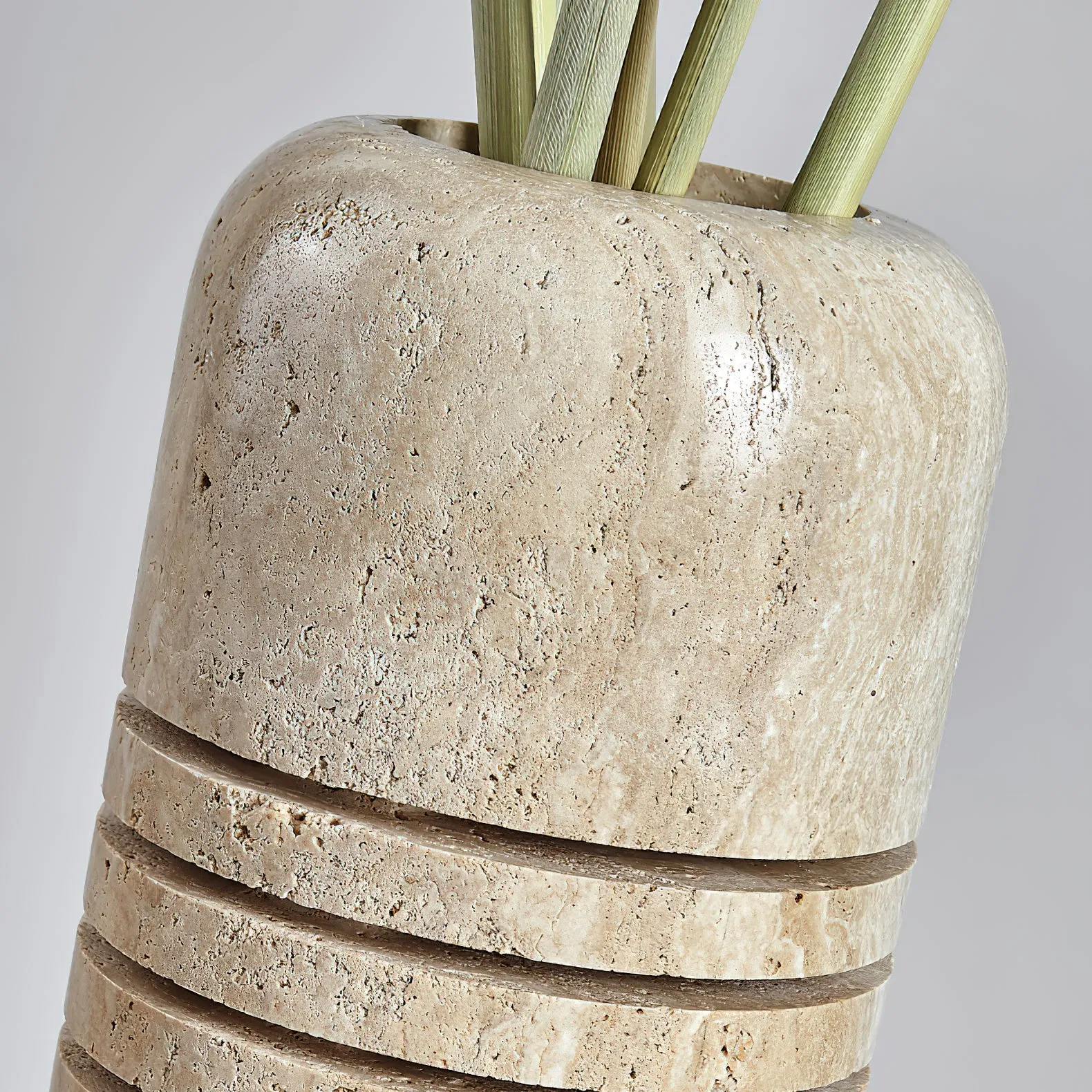 Big Stone Bucket Floor Lamp - Vakkerlight