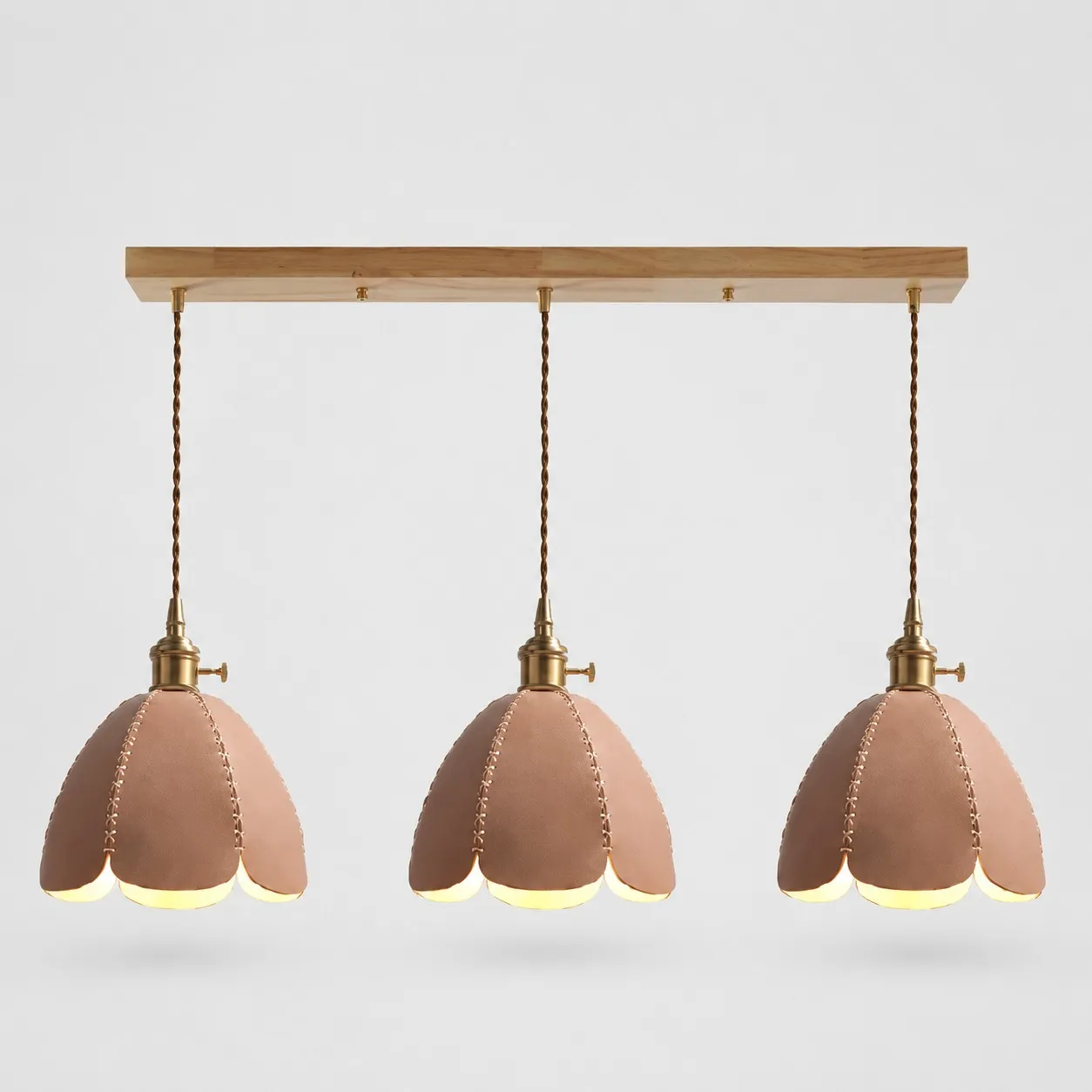 Three-light natural leather linear pendant