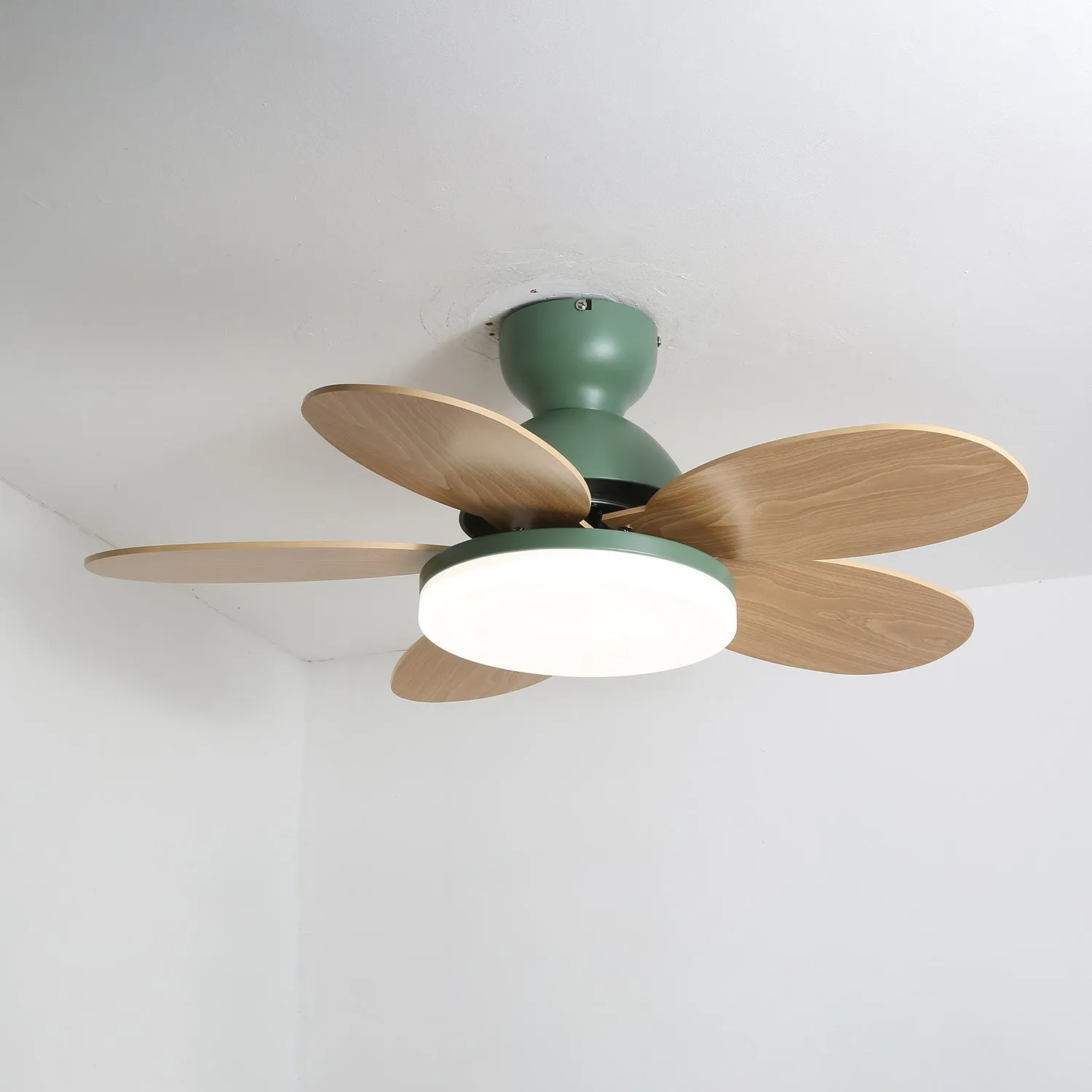 Petalo Ceiling Fan Light - Vakkerlight