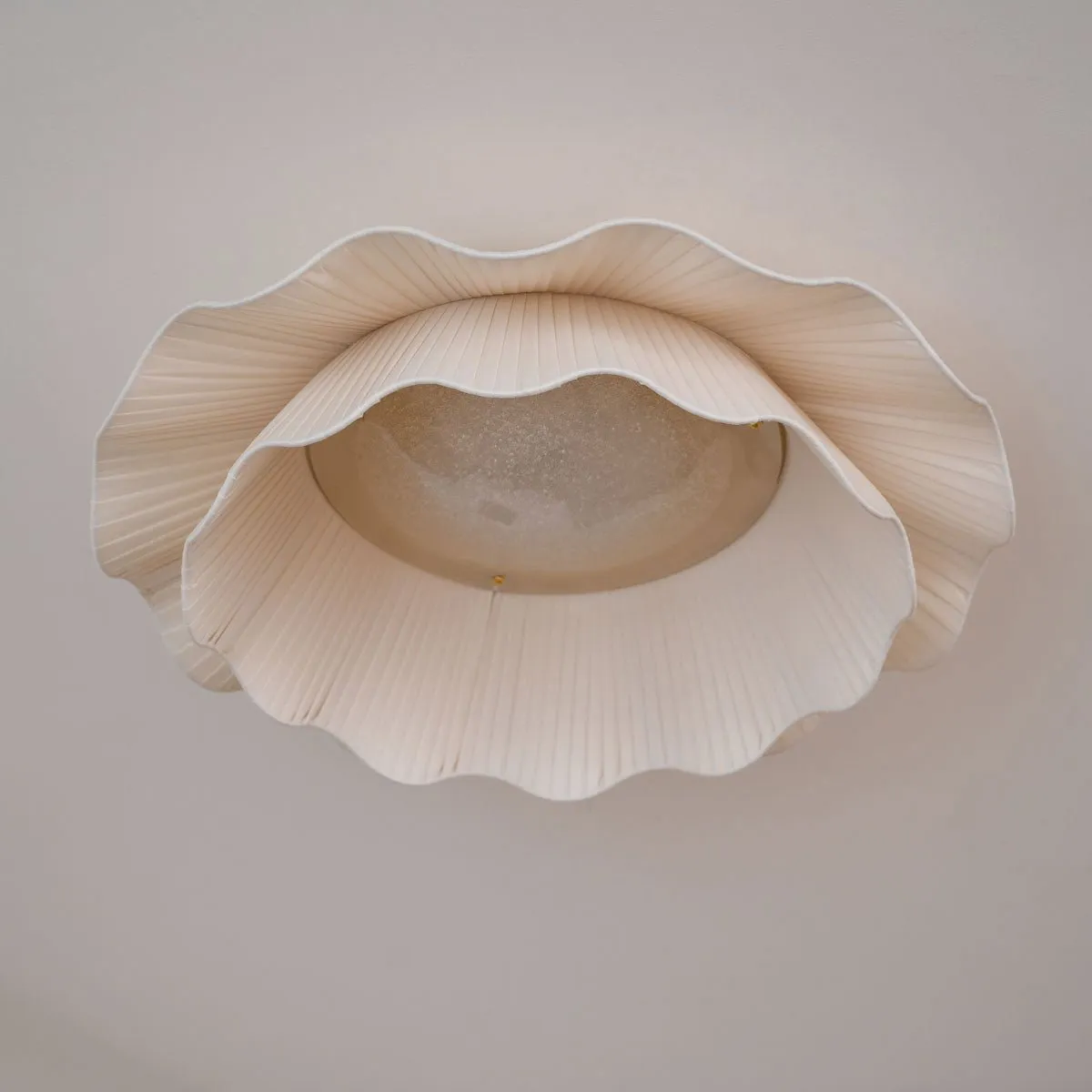 Arwen Fabric Wave Ceiling Lamp - Vakkerlight