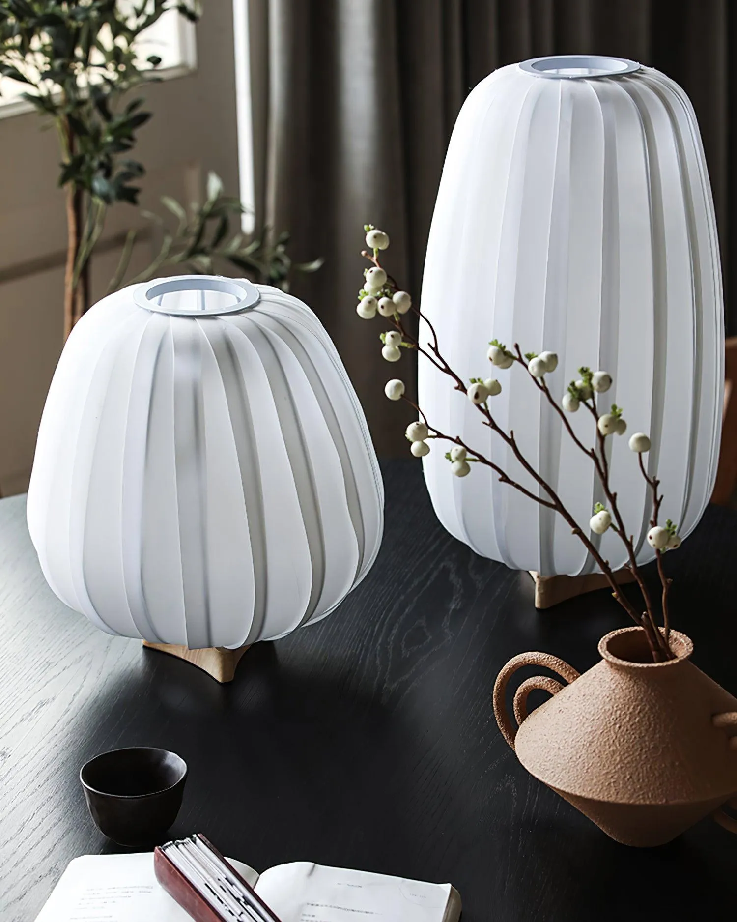 Fabric Minimalist Table Lamp - Vakkerlight