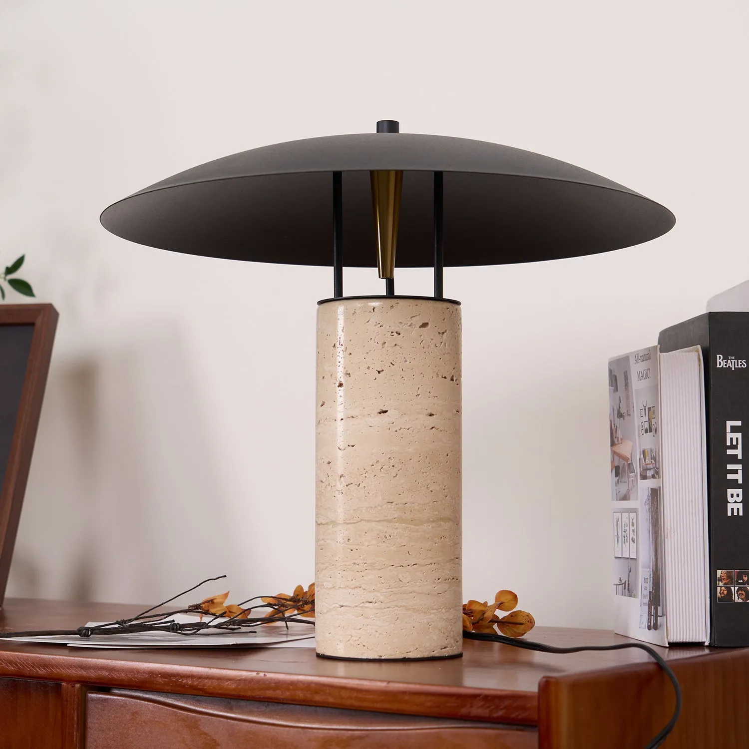 Luna Table Lamp - Vakkerlight