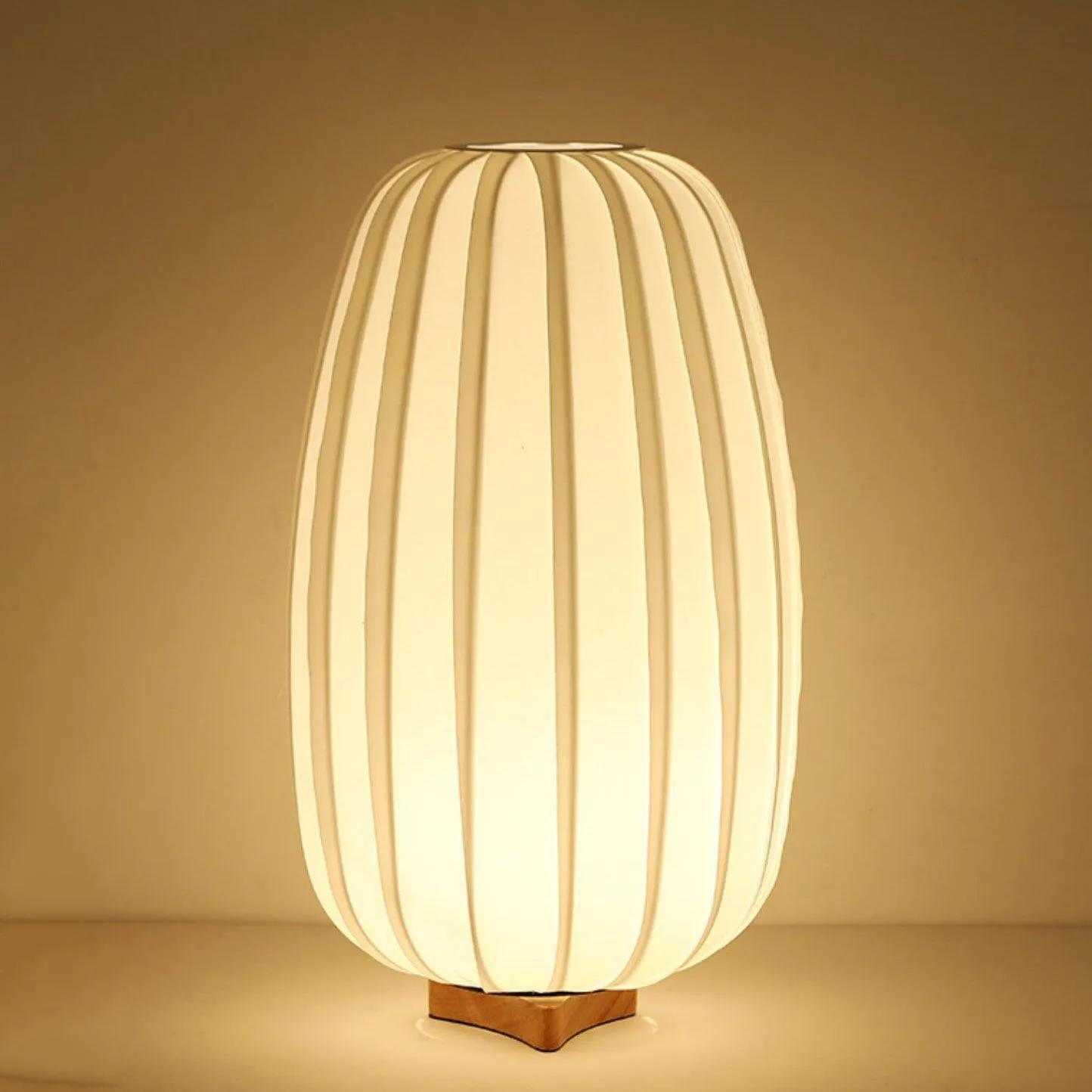 Fabric Minimalist Table Lamp - Vakkerlight