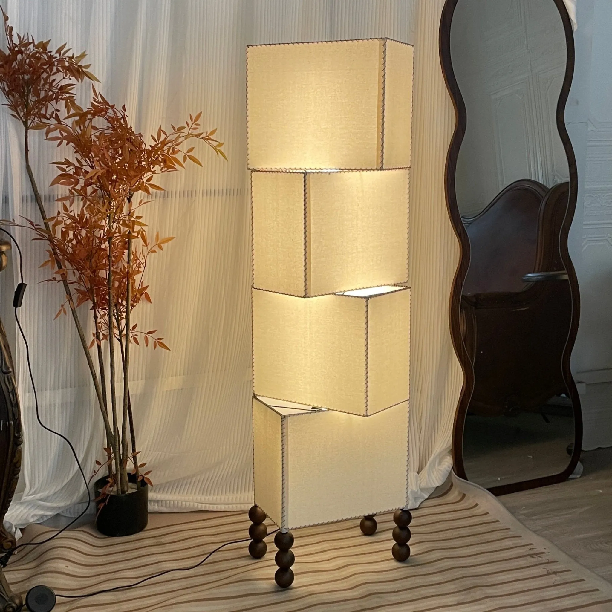 Cubia Fabric Floor Lamp - Vakkerlight