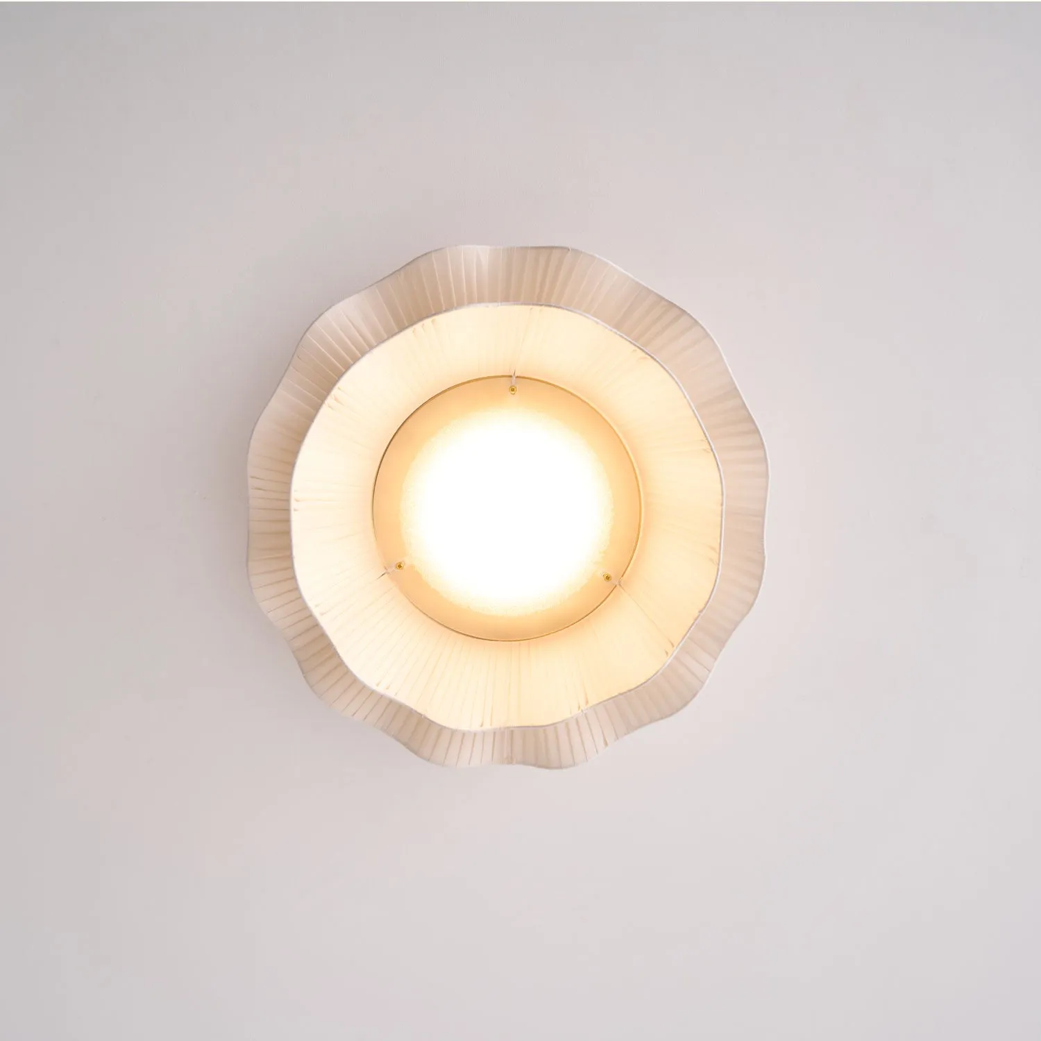 Arwen Fabric Wave Ceiling Lamp - Vakkerlight