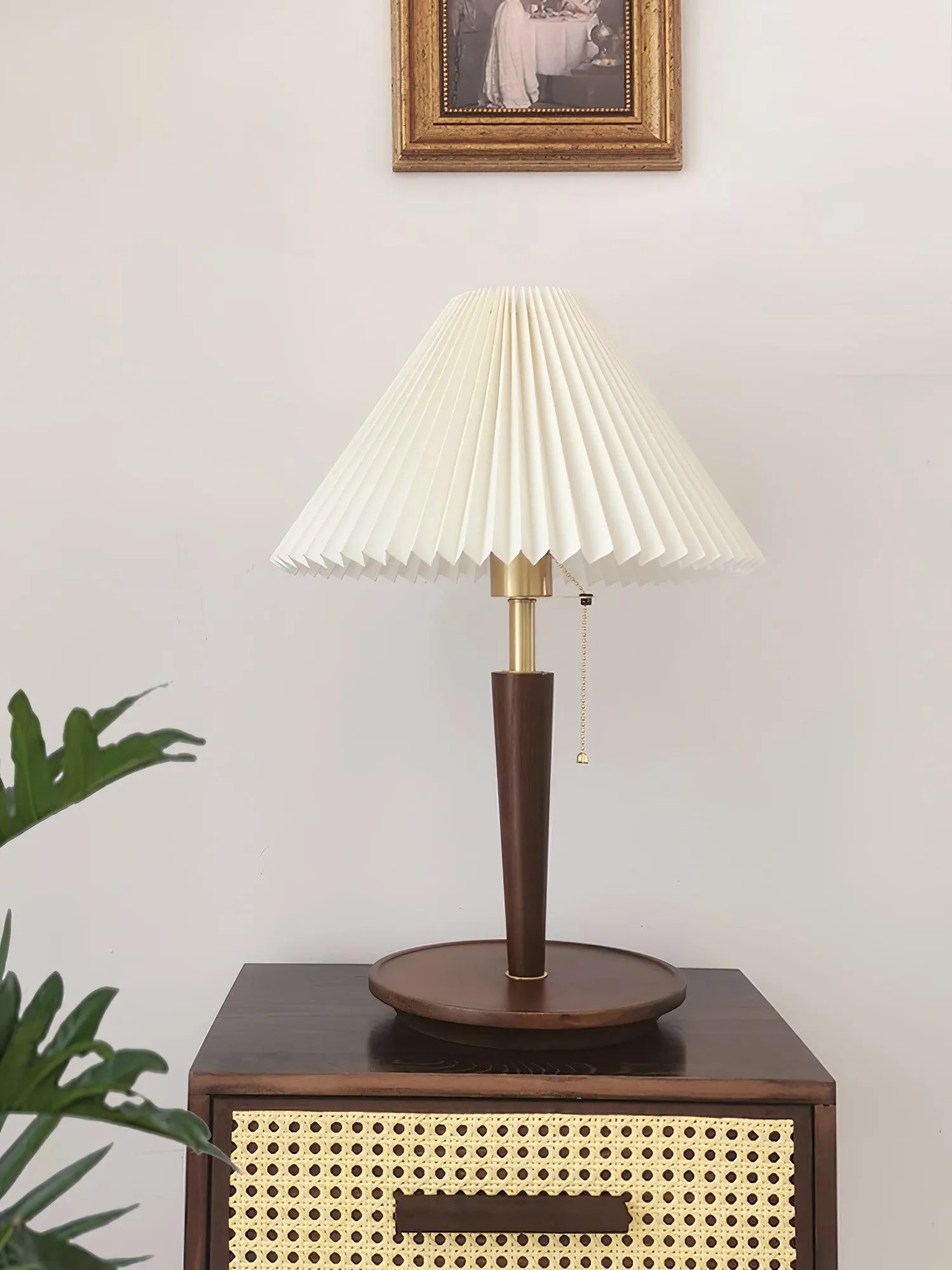 Cone Pleated Fabric Table Lamp - Vakkerlight