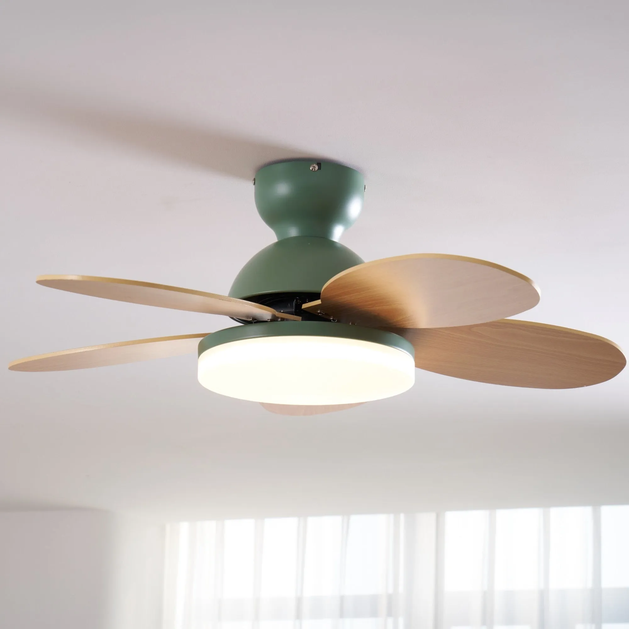 Petalo Ceiling Fan Light - Vakkerlight