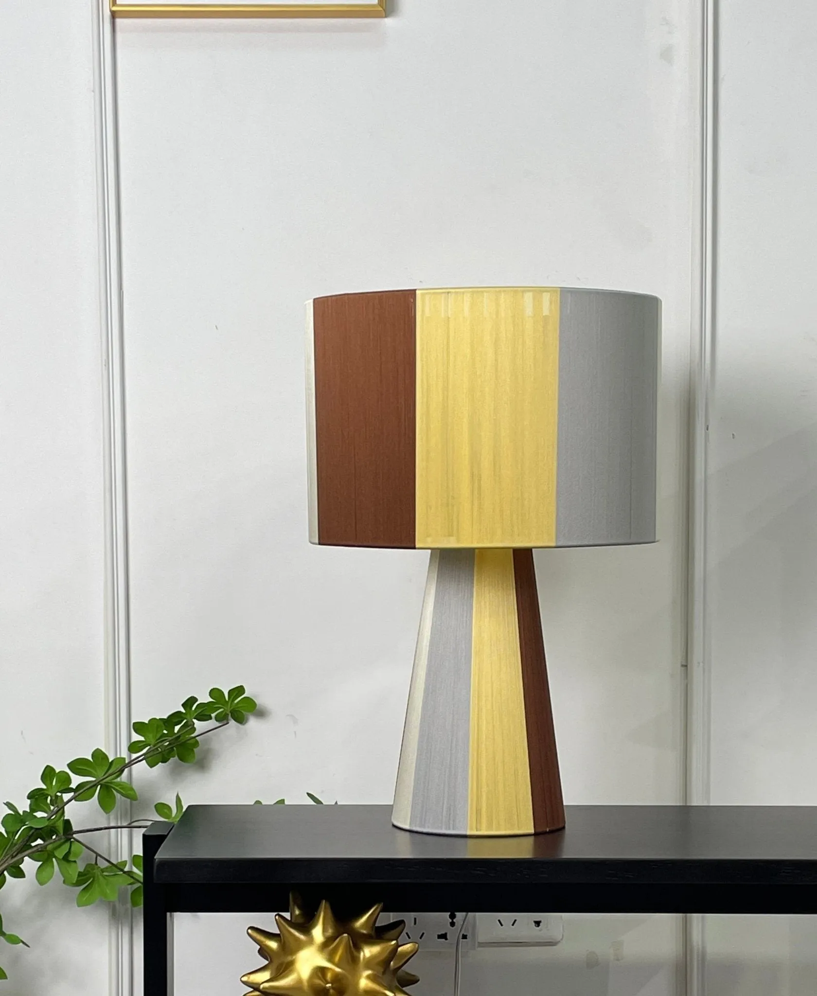 Prisma Fabric Table Lamp - Vakkerlight